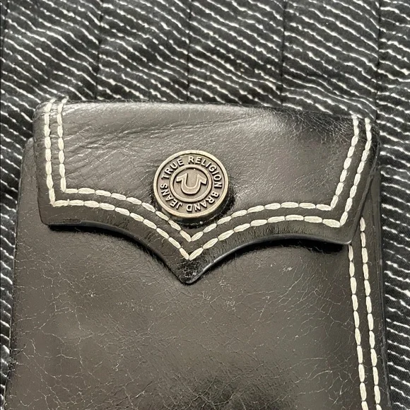Vintage Leather Diesel Striped Green Wallet and Black True Religion Wallet Set - Picture 11 of 11